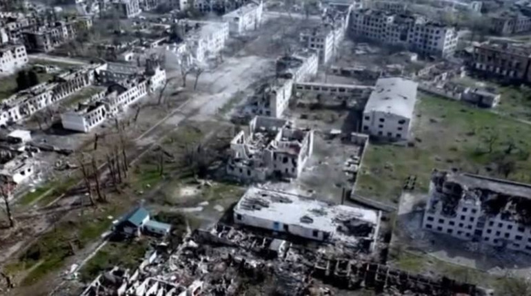 На Луганщині колаборантів і бойовиків заселяють в порожні квартири. Як це відбувається у Рубіжному