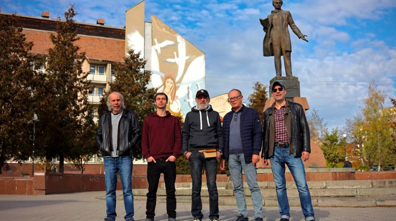 “Україна – це кулак і він дасть по морді всім”: “Брати Гадюкіни” про Україну, війну та Дрогобич