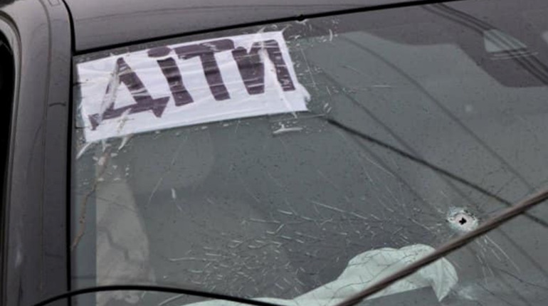 Окупанти обстріляли цивільну автівку: батько та 14-річний юнак загинули, 5-річна дівчинка вижила