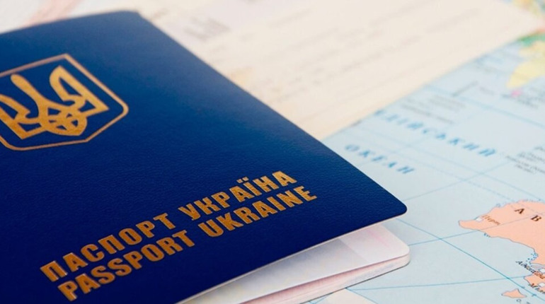 Які плюси і мінуси роботи за кордоном? Інформує Jooble
