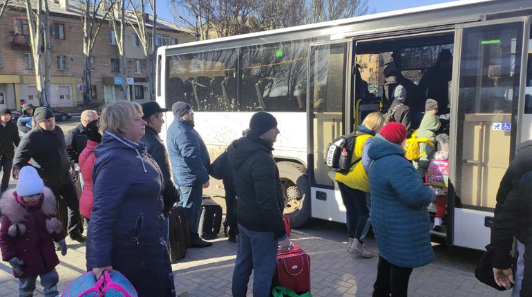 З Торецька можна виїхати до Тернопільської області. Людям дають безкоштоне житло
