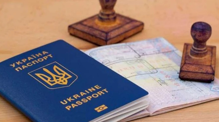 Державна міграційна служба відновлює роботу на звільненій Херсонщині - Мінреінтеграції