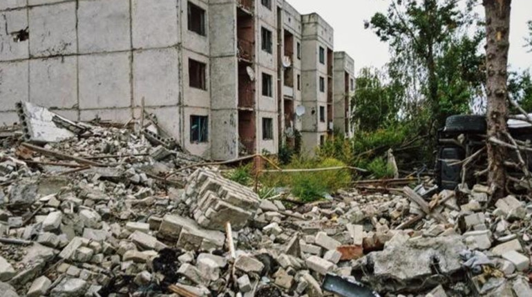 Жителі Балаклійщини намагалися втекти від війни, а опинилися у вирії вибухів