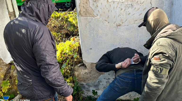 Готував серію диверсій на Одеській залізниці: СБУ затримала "на гарячому" ексміліціонера
