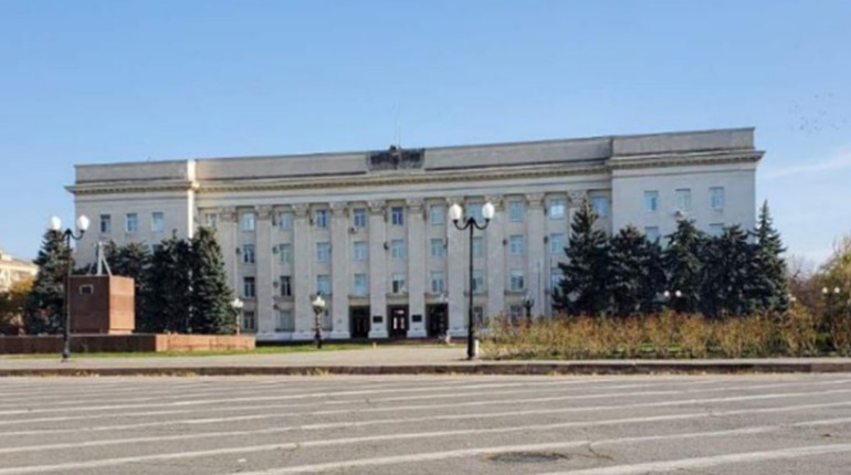 На Херсонщині зникають прапори і блокпости РФ