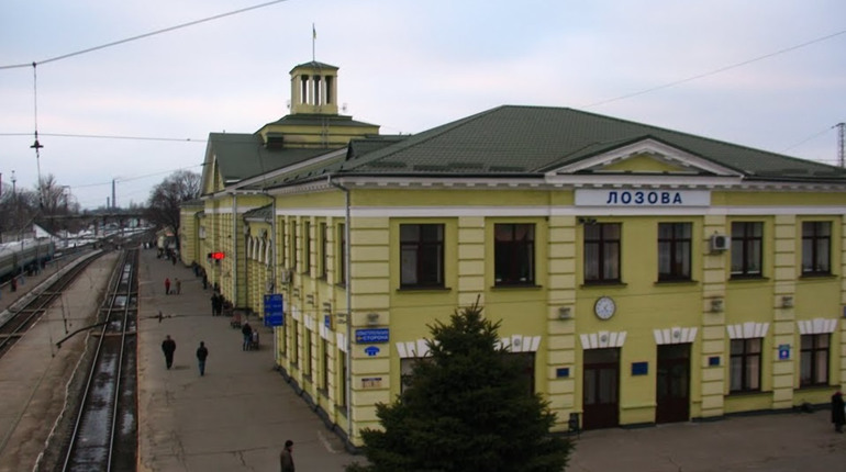 Від 6 листопада через Лозову курсуватиме пасажирський потяг до Одеси. Який графік