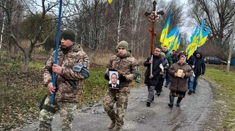 За вихідні на Чернігівщині поховали сімох воїнів ЗСУ