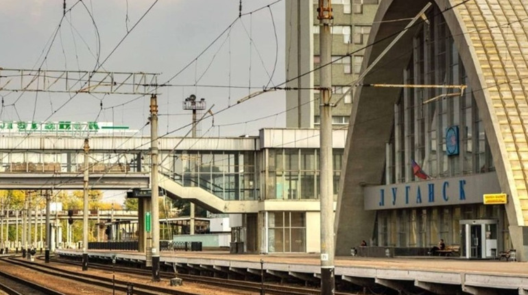 В "ЛНР" відміняють поїзди. Окупанти згортають свою діяльність?