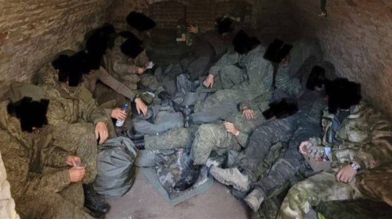 На Луганщині окупанти кидають "на підвал" російських мобіків-відмовників. Де влаштували буцегарні