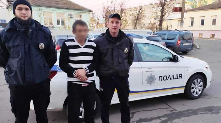 У Ніжині викрили зловмисника, який у магазині напав на продавчиню і заволодів частиною виручки
