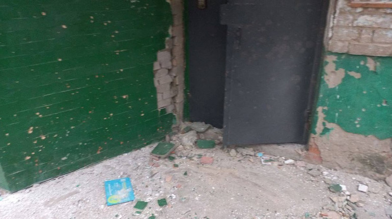 Подробиці ранкового вибуху у Мелітополі: підірвано під’їзд колаборанта