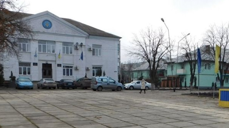 15 листопада жителям Курахового видаватимуть гуманітарку. Хто отримає допомогу