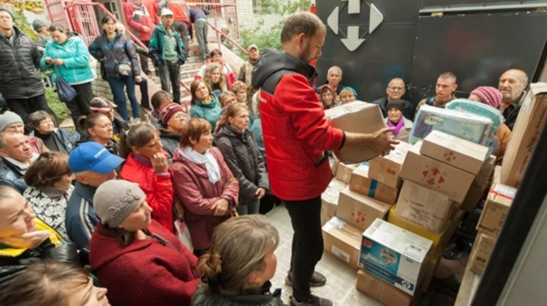 Принесіть допомогу для мешканців деокупованих територій, а Нова пошта безкоштовно її доставить