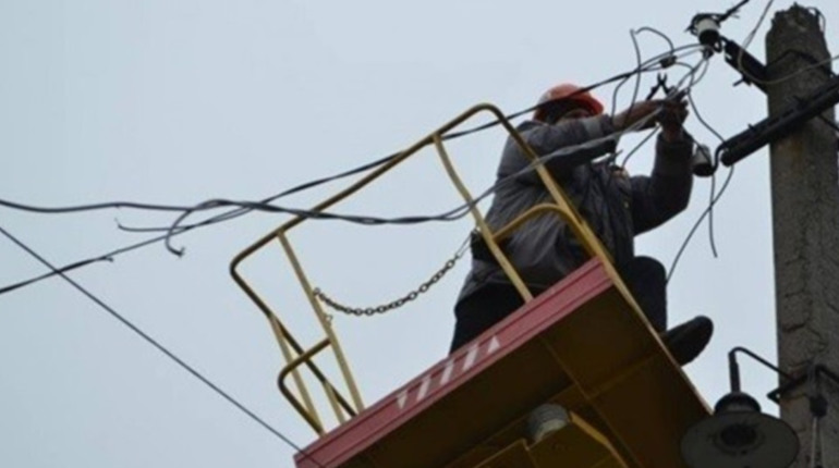 Без електропостачання залишаються понад 105 тисяч споживачів, - Гамалій
