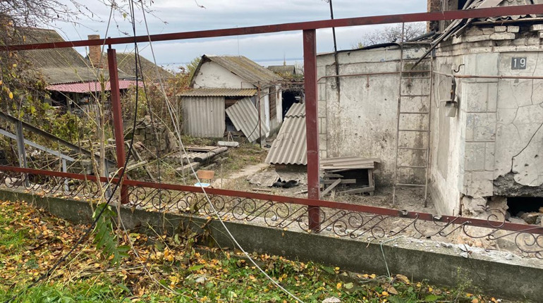 Нікополь та Марганецька громада потерпали від артилерійських обстрілів в ніч на 16 листопада