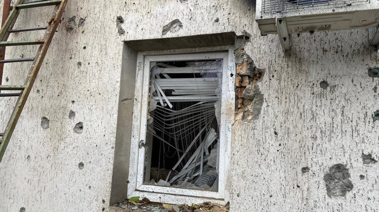 70 снарядів по мирній Нікопольщині: російський окупант продовжує терор населених пунктів
