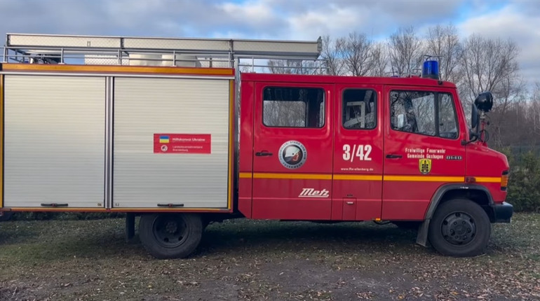 Менська громада отримала ще дві пожежні автівки від польських друзів