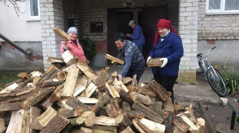 37 сімей з Гуляйполя уже отримали безкоштовні дрова