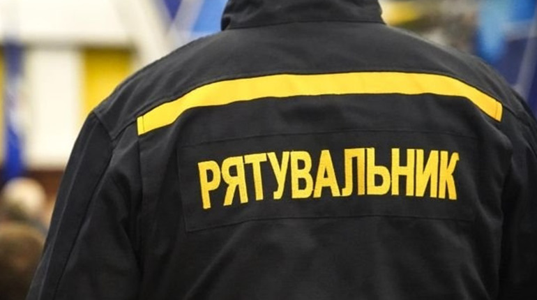 Внаслідок пожеж на Запоріжжі горіли авто і гаражі