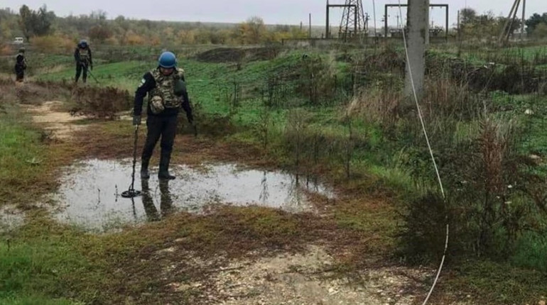 На Херсонщині активно відновлюють мобільний зв’язок і розміновують територію