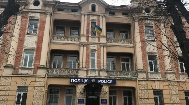 У Дрогобичі при відключеннях світла можна буде зігрітись та підзарядити телефон у відділку поліції