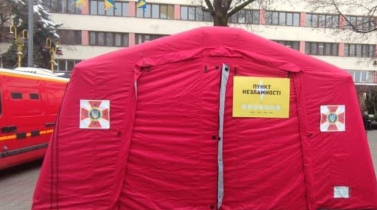 На Донеччині розгортають Пункти Незламності з освітленням, інтернетом, теплом, водою. Де найближчий