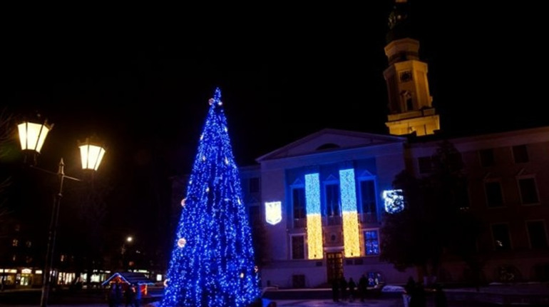 Цьогоріч у Дрогобичі не буде новорічної ялинки у центрі міста