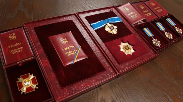 У Львові орденом Богдана Хмельницького посмертно нагородили Івана Дацка та Руслана Сіксоя