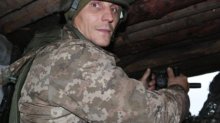 Українські захисники стримують ворога під Мар'їнкою. Що допомагає їм у цьому