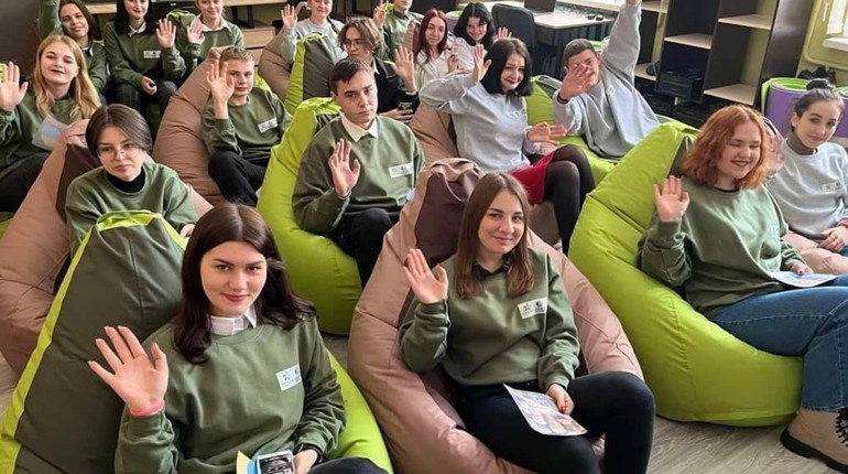 Новокаховчанка відкрила молодіжний хаб на Київщині