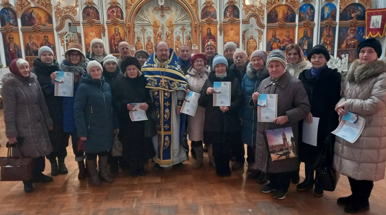 Сплетено і передано на фронт 1800 кв. м маскувальної сітки. Подяка волонтерам