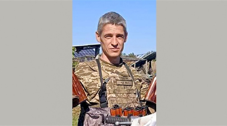 Захищаючи Україну, загинув житель Кагарличчини Євгеній Пасічний. Героя поховають в Буртах
