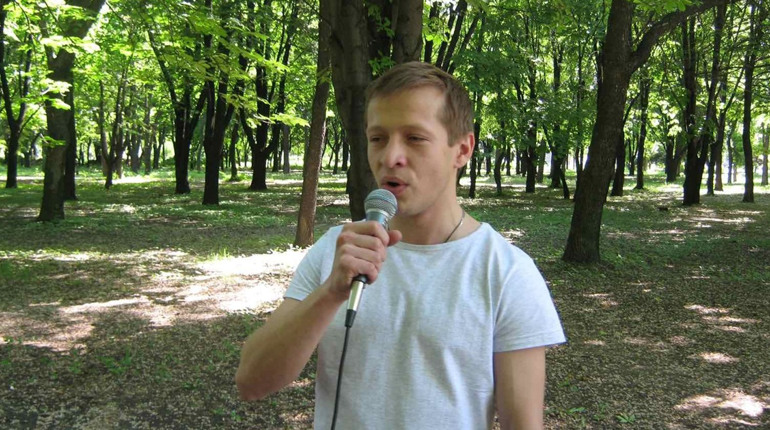 На фронті захищає Україну викладач музичної школи з Добропілля: деталі