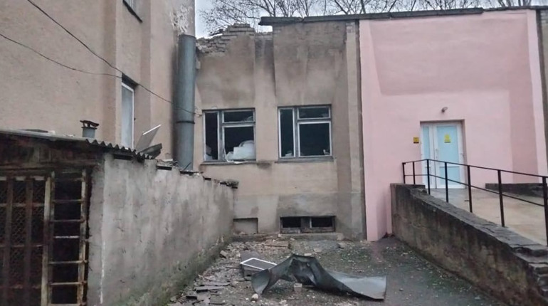 Обстріли Херсонщини та ракетні удари по Донеччині - головне за 8 грудня