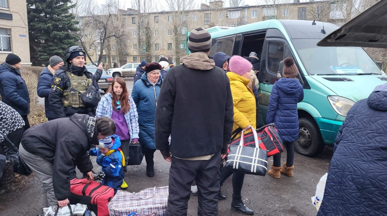 Евакуація з Торецької громади: коли від'їжджає наступний автобус