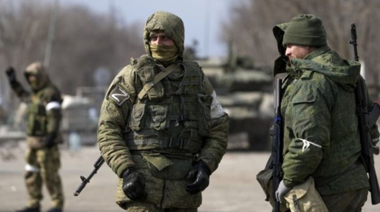 На окупованих територіях Запоріжжя росіяни планують ввести цілодобову комендантську години