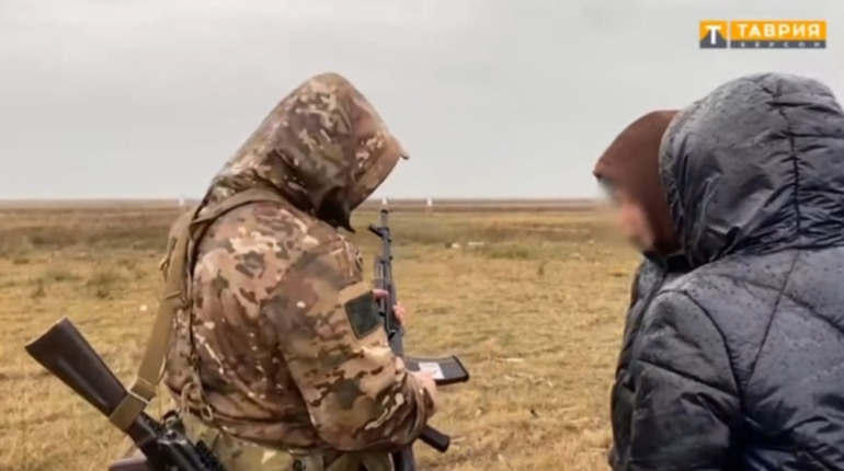 Студентів медколеджу Генічеська окупанти тренують на полігоні