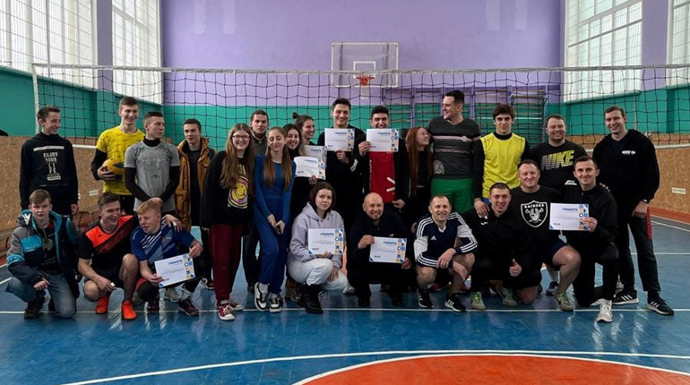 У Мені відбувся благодійний турнір з волейболу