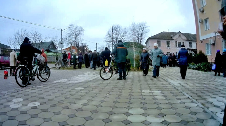 Як пенсіонери виживають в окупації