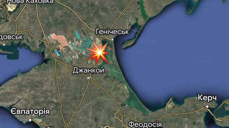 Поблизу Генічеська “загадково” згоріла колона російської техніки