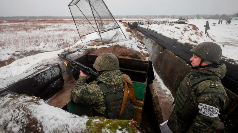 Росіяни укріплюють позиції по периметру Токмака та на півночі Криму