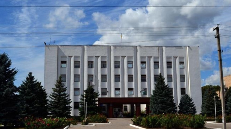 Ймовірно готуються до втечі: окупанти вивезли зі Сватового свою адміністрацію