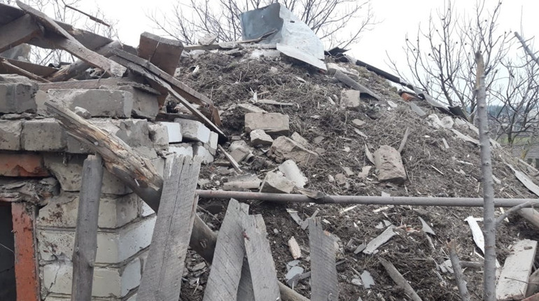 Окупанти влучили у приватне домоволодіння в Подолах: є жертви серед цивільних