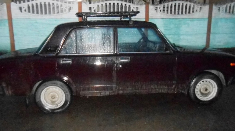 Із Сарн до Рівного на викраденому авто: поліцейські затримали зловмисника