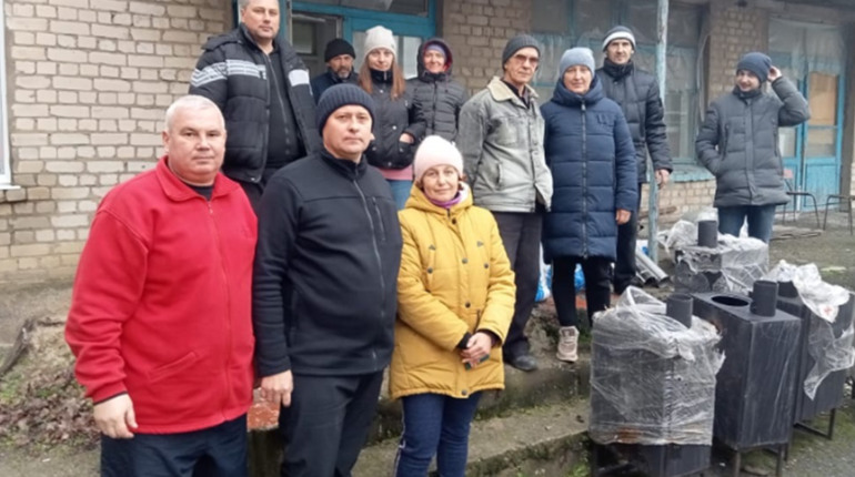 Новорічні подарунки для жителів Козацького і Веселого