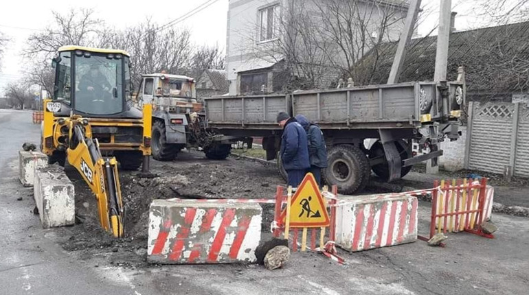 На деокупованій Херсонщині бригади відновлюють подачу світла, води і газу під обстрілами військ рф