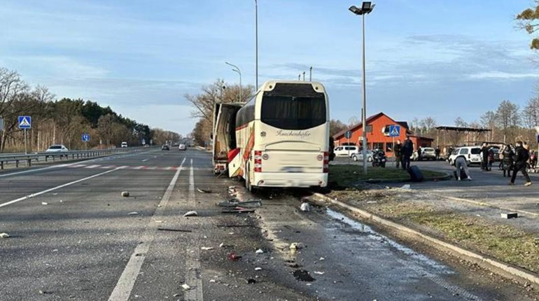 Водій загинув на місці: поблизу с. Броники сталась ДТП