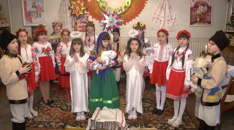Юні вихованці «Любистка» розповіли, як колядували у давнину