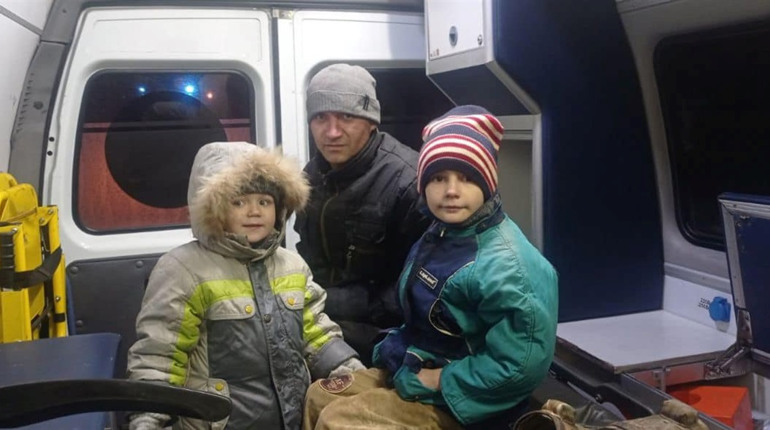 Сім'ю з двома дітьми витягнули з вогню рятувальники у Торецьку