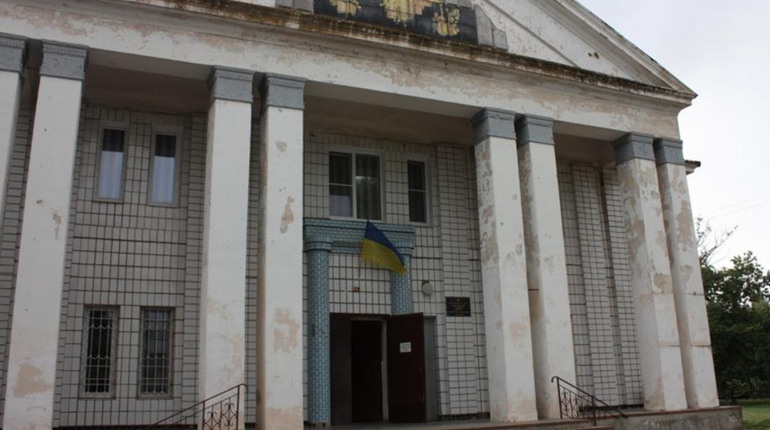 12 січня переселенцям з Мар'їнки видаватимуть продуктові набори у Кураховому. Куди звертатися